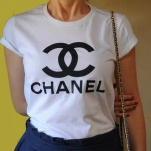 Chanel women tee NWOT